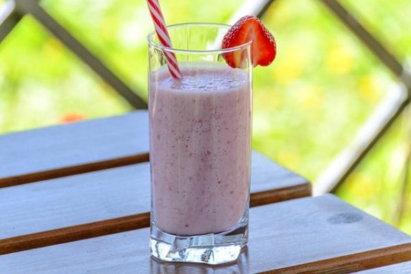 Przeterminowany kefir – czy jest bezpieczny do spożycia
