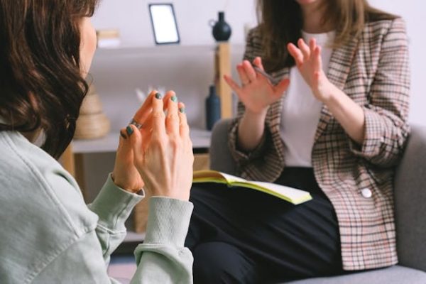 Test psychologiczny na nerwicę [2024] – zobacz, czy masz tę chorobę i jaki rodzaj