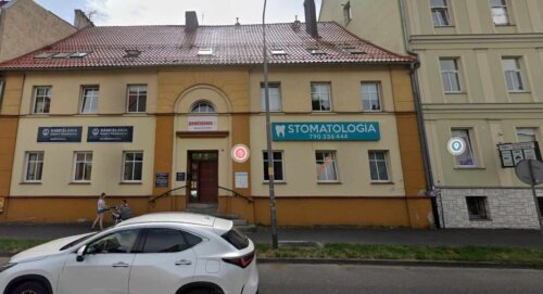 SmileDent Oława (endodonta blisko Jelcz Laskowic)