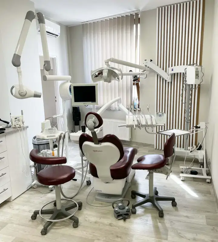 DENTIST