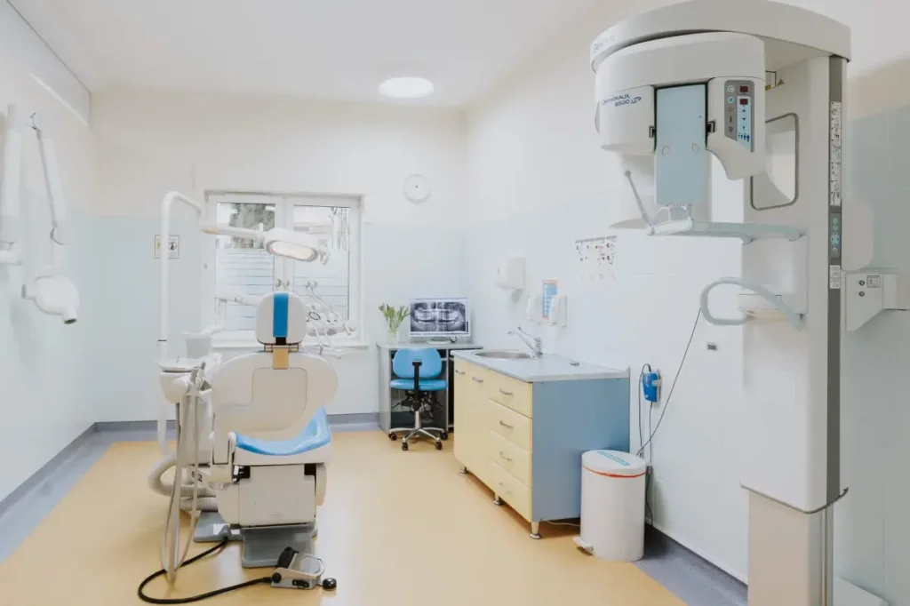 STOMATOLOGIA CHMIELOWSKA